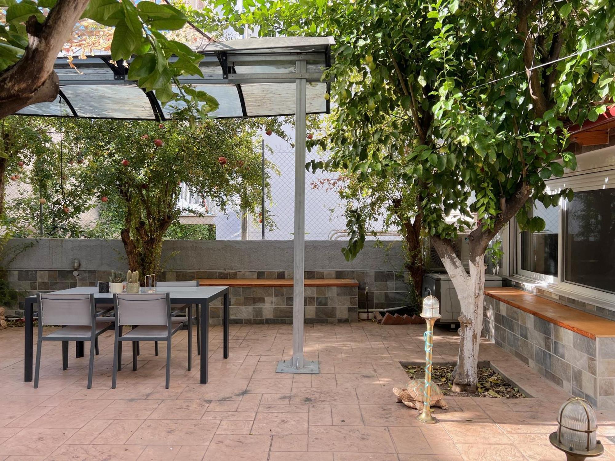 דירות אתונה Historic Center Getaway 10'Walk To Acropolis Hill מראה חיצוני תמונה